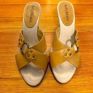Kelly & Katie sandals